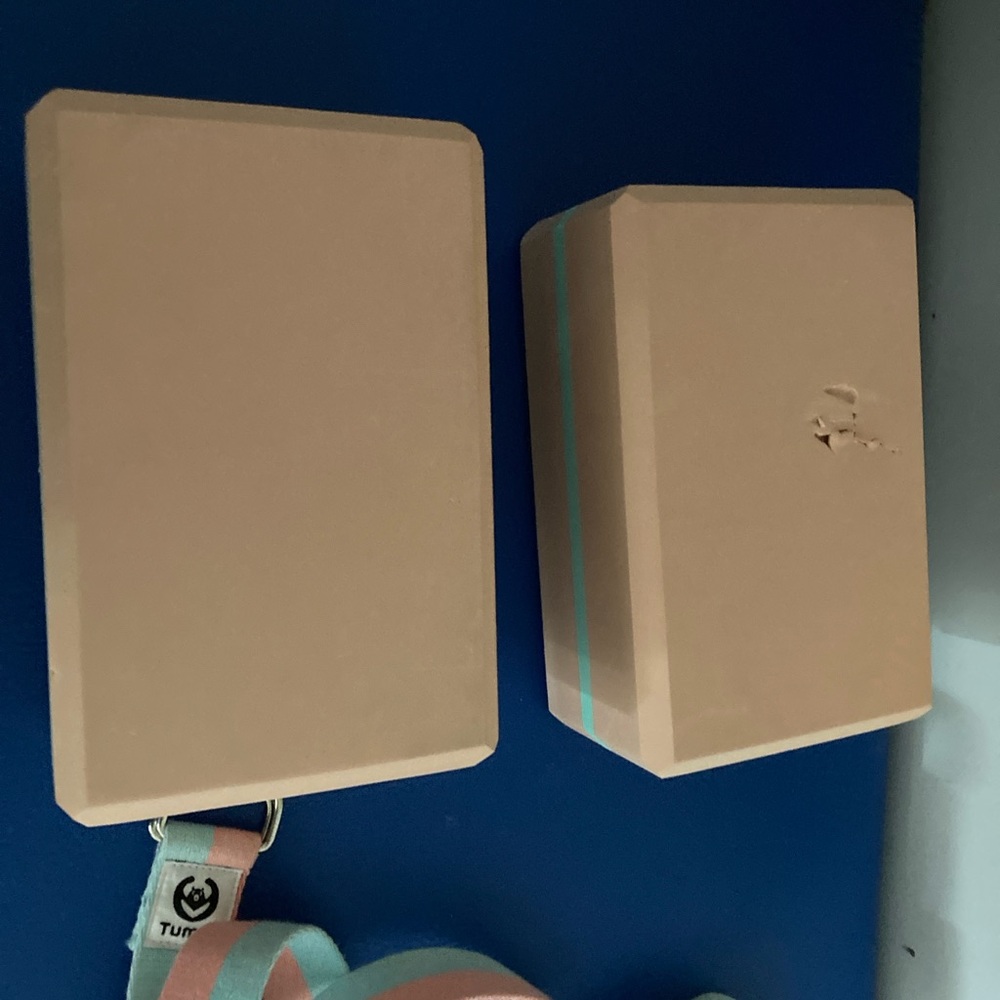 Yoga Block Set - Peach. - Picture 3 of 4
